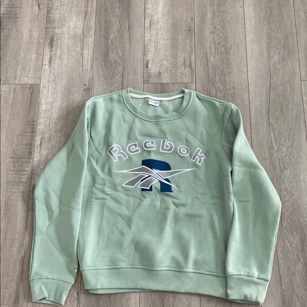 reebok embroidered crewneck